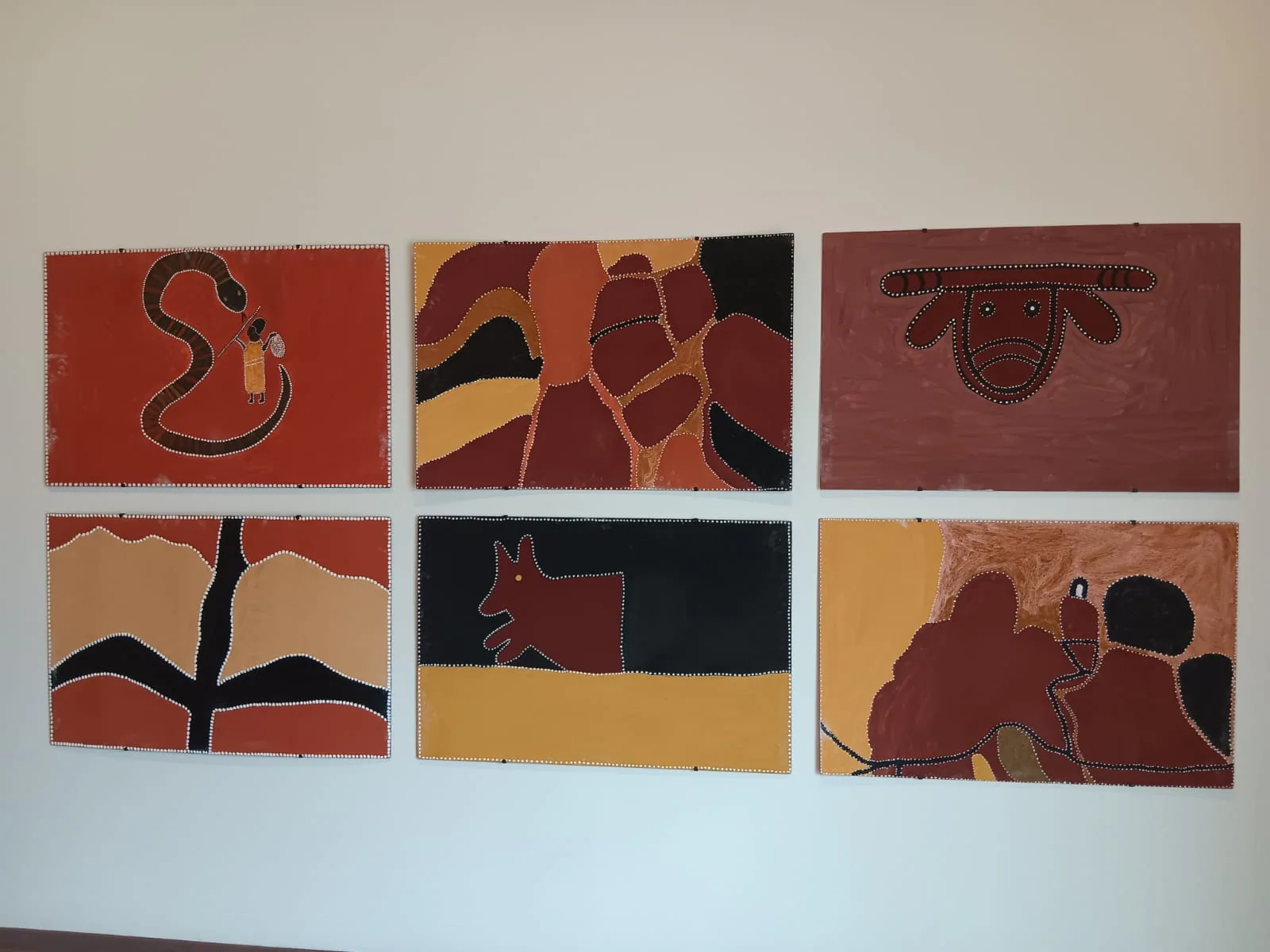 Gallery paintings Paintings on display at a Sydney art gallery visited by Boston Institute students
